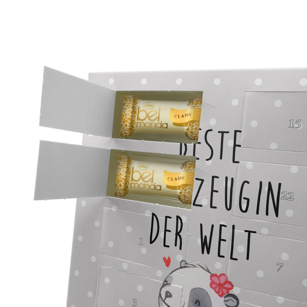 Personalisierter Marzipan Foto Adventskalender Panda Beste Trauzeugin der Welt Personalisierter Marzipan Foto Adventskalender, für, Dankeschön, Geschenk, Schenken, Geburtstag, Geburtstagsgeschenk, Geschenkidee, Danke, Bedanken, Mitbringsel, Freude machen, Geschenktipp, Freundin, Standesamt, Hochzeit, Heirat, Braut, Trauung, Kirche, JGA, Trauzeugin, Trauhzeugin