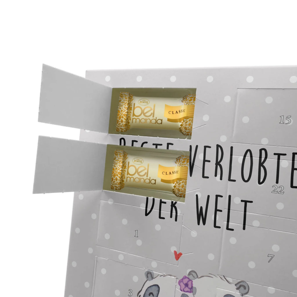 Personalisierter Marzipan Foto Adventskalender Panda Beste Verlobte der Welt Personalisierter Marzipan Foto Adventskalender, für, Dankeschön, Geschenk, Schenken, Geburtstag, Geburtstagsgeschenk, Geschenkidee, Danke, Bedanken, Mitbringsel, Freude machen, Geschenktipp, Traumfrau, Verlobung, Freundin, Verloben, Ehefrau, Zukünftige, Ehe, Hochzeit, Verlobte, Frau