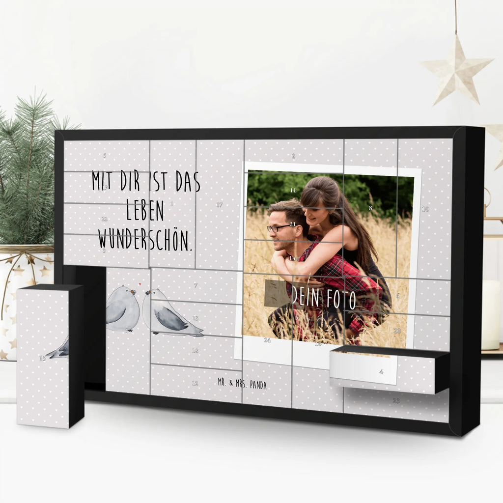 Personalisierter Befüllbarer Foto Adventskalender Turteltauben Liebe Foto Adventskalender, Adventskalender mit Foto, Weihnachtskalender mit Foto, Personalisierter Befüllbarer Foto Adventskalender, Personalisierter Adventskalender, Adventskalender Eigenes Foto, Adventskalender mit Eigenem Bild, Freundin, Freund, Liebe, Liebesgeschenk, Jahrestag, Verlobung, Partner, Ehemann, Ehefrau, Heiraten, Heiratsantrag, Hocheitstag, Geschenk Hochzeit, Turteltäubchen, Verliebt, Turteltauben, Tauben, Geschenk Freund, Liebesbeweis, Geschenk Freundin, Verlobt, Hochzeitstag, Verheiratet