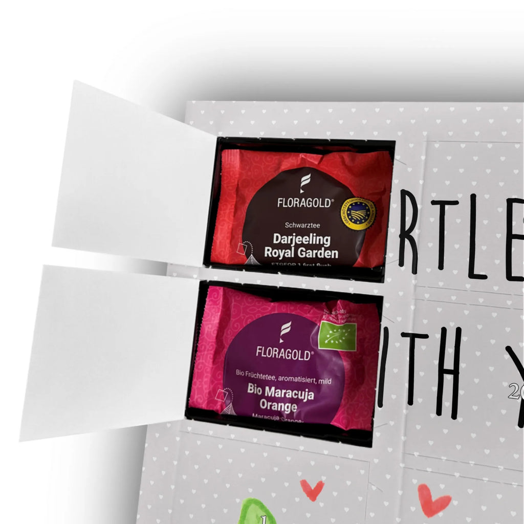 Personalisierter Tee Foto Adventskalender Schildkröten Paar Personalisierter Tee Foto Adventskalender, Freundin, Freund, Liebe, Liebesgeschenk, Jahrestag, Verlobung, Partner, Ehemann, Ehefrau, Heiraten, Heiratsantrag, Hocheitstag, Liebesbeweis, Geschenk für Partner, für Männer, Mitbringsel, Hochzeitstag, für Ehemann, Geschenk für Freundin, Valentinstag, Geschenk für Frauen