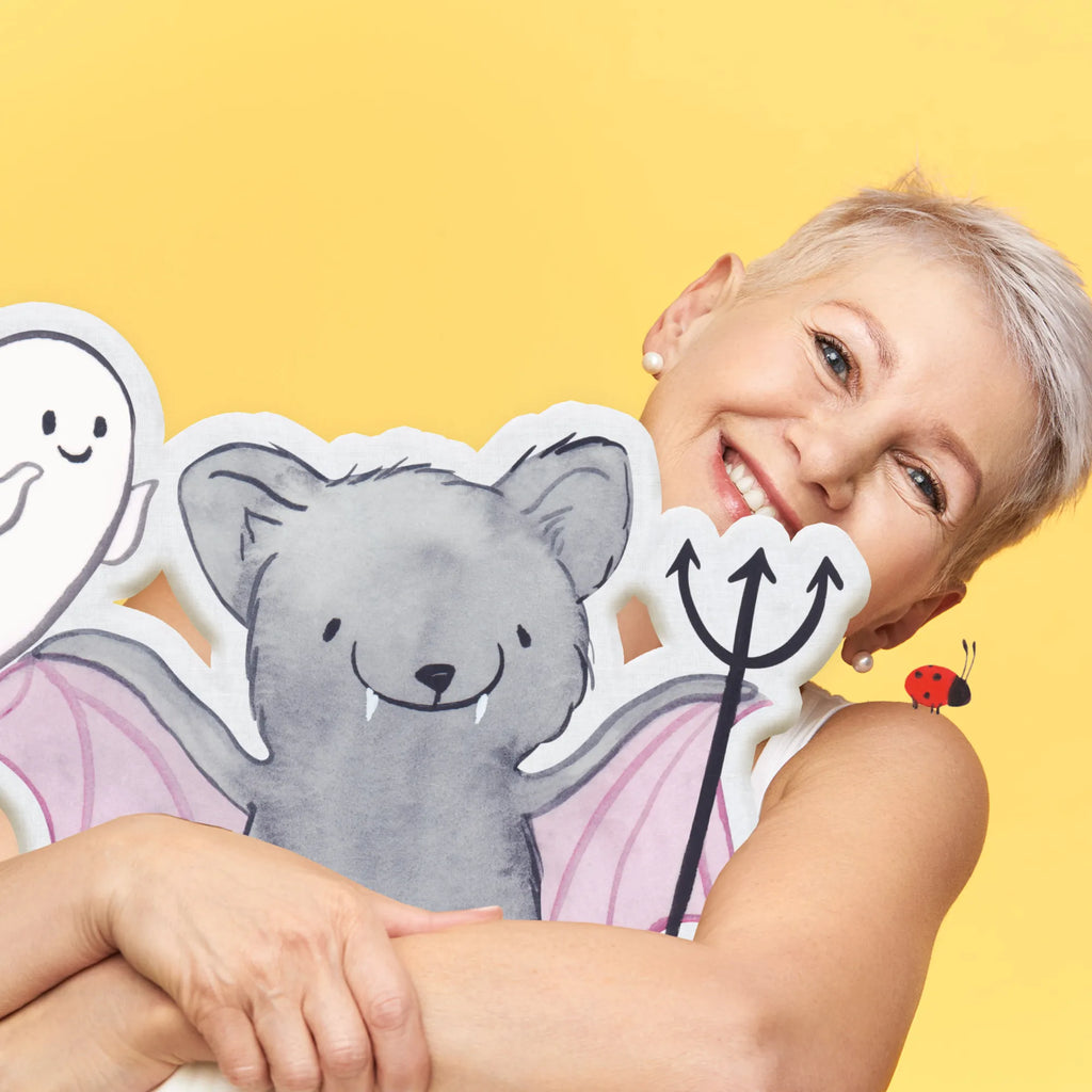 Animal Pillow Bat Dracula Kuscheltier Mit Kissenfunktion, Kuscheltier Mit Füllung, Kissen Für Jungen, Kissen Für Mädchen, Plüschtier Kissen, Kissen Für Kleinkinder, Plüschkissen, Kuschelkissen Für Reisen, Tierkissen, Kuschelkissen, Einschlafhilfe Kissen Tier, Weiches Kissen Kuscheltier, Kuscheltier Kissen Tierform, Kissen Für Kinder, Schlafkissen Tiermotiv, Kissen Spielzeug, Kissen Kuscheltier Handgemacht, Kuschelkissen Für Zuhause, Multifunktionales Kuschelkissen, Schmusekissen, Kuscheltier Kissen, Schmusetier Kissen, Kinderkissen Mit Tier, Kissen Und Kuscheltier In Einem, Kuscheltier Kissen Liebevoll Gestaltet, Kissen Für Babys, Kissen Kuscheltier, Geschenk Kissen Kind, Kuschelkissen Geschenkidee, Kuschelkissen Aus Plüsch, Personalisierbares Kuschelkissen, Kissen Zum Kuscheln, Kissen Kuschelig Weich, Kissen Mit Tiermotiv, Kuschelkissen Mit Namen, Kissen Kuscheltier Waschbar, Kissen In Tierform, Tierfigur Kissen, Kuschelkissen Fürs Bett, Halloween, Deko, Martinssingen, Dekoration, Geschenke, Schenken