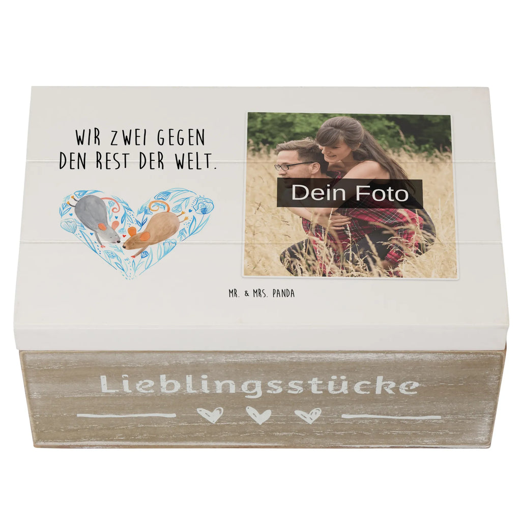 Personalisierte Foto Holzkiste Mäuse Herz Personalisierte Foto Holzkiste, Liebe, Partner, Freund, Freundin, Ehemann, Ehefrau, Heiraten, Verlobung, Heiratsantrag, Liebesgeschenk, Jahrestag, Hocheitstag, Love, Lieblingsmensch, Geschenk für zwei, Gemeinsamkeit, Liebesbotschaft, Hochzeit, Liebesbeweis, Mäuse, Maus