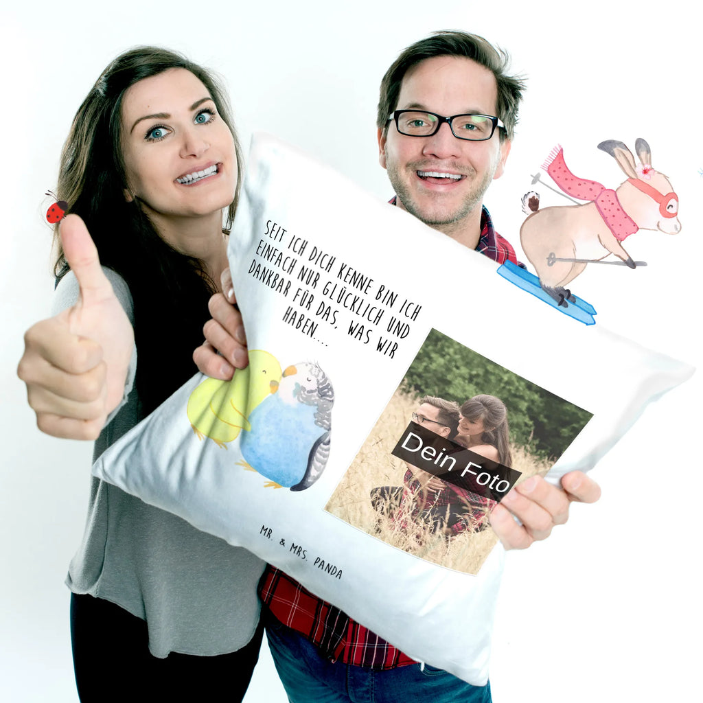 Personalisiertes Foto Kissen Wellensittich Liebe Personalisiertes Foto Kissen, Liebe, Partner, Freund, Freundin, Ehemann, Ehefrau, Heiraten, Verlobung, Heiratsantrag, Liebesgeschenk, Jahrestag, Hocheitstag, Vertrauen, Nähe, Wellensittich, Vögel, Kuscheln