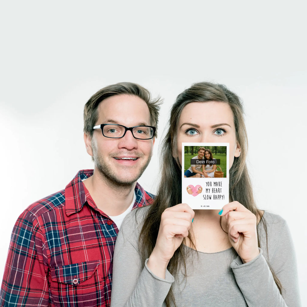Personalisierte Foto Postkarte Faultiere Herz Personalisierte Foto Postkarte, Ehemann, Freund, Freundin, Jahrestag, Liebe, Verlobung, Liebesgeschenk, Ehefrau, Heiratsantrag, Heiraten, Hocheitstag, Partner, Mitbringsel, Geschenk für Freundin, für Männer, Valentinstag, Liebesbeweis, Hochzeitstag, Geschenk für Partner, für Ehemann, Geschenk für Frauen