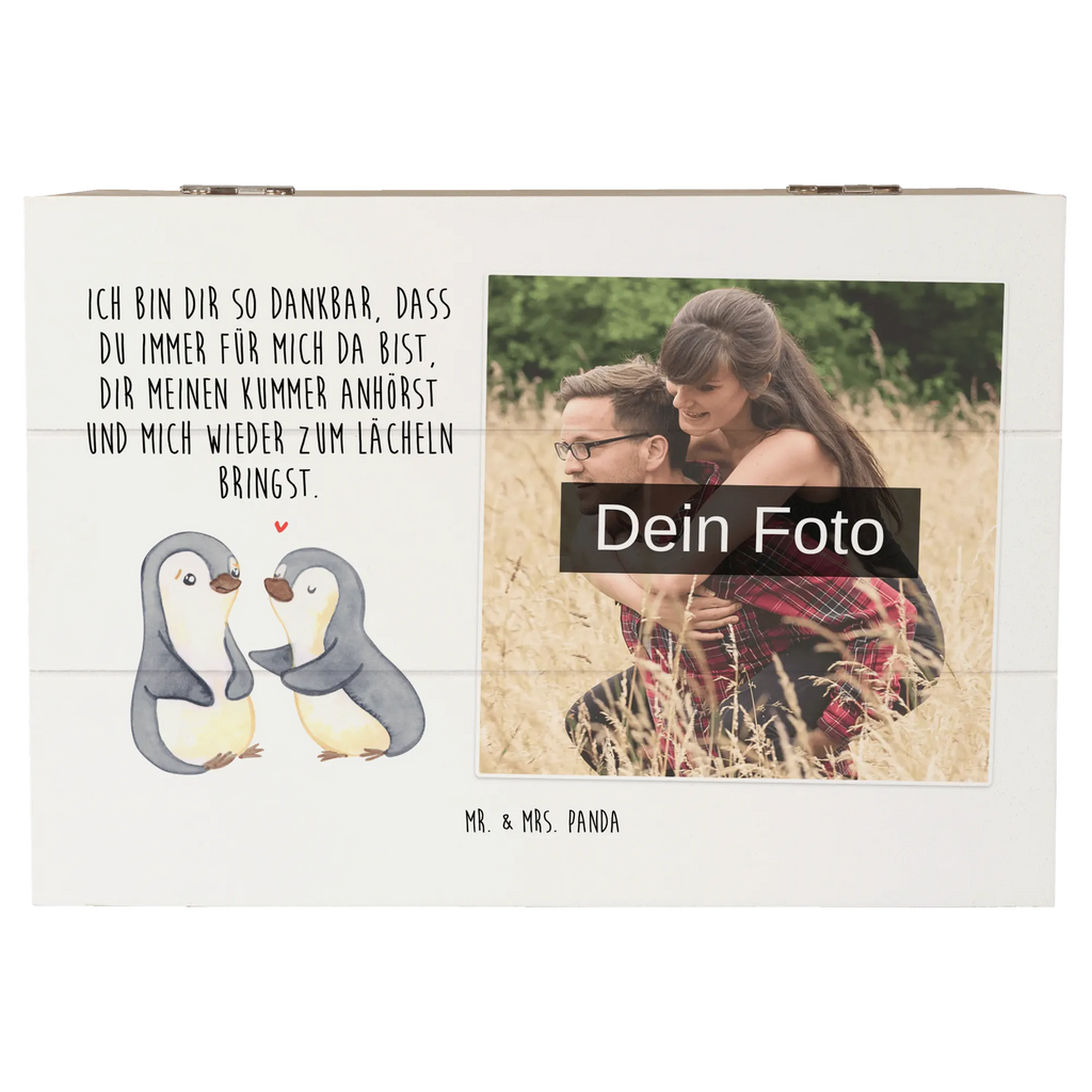 Personalisierte Foto Holzkiste Pinguine trösten Personalisierte Foto Holzkiste, Heiratsantrag, Jahrestag, Freundin, Hocheitstag, Liebe, Verlobung, Partner, Liebesgeschenk, Ehemann, Ehefrau, Freund, Heiraten, Liebesbeweis, für Ehemann, Geschenk für Partner, Geschenk für Frauen, Valentinstag, Mitbringsel, Hochzeitstag, Geschenk für Freundin, für Männer