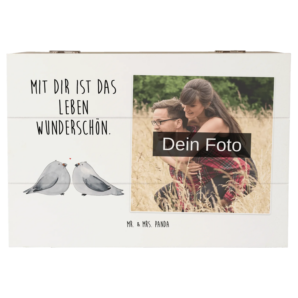 Personalisierte Foto Holzkiste Turteltauben Liebe Personalisierte Foto Holzkiste, Liebe, Partner, Freund, Freundin, Ehemann, Ehefrau, Heiraten, Verlobung, Heiratsantrag, Liebesgeschenk, Jahrestag, Hocheitstag, Geschenk Freund, Tauben, Verheiratet, Geschenk Freundin, Hochzeitstag, Geschenk Hochzeit, Turteltäubchen, Verlobt, Turteltauben, Verliebt, Liebesbeweis