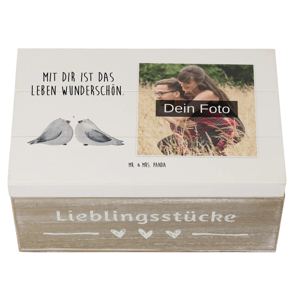 Personalisierte Foto Holzkiste Turteltauben Liebe Personalisierte Foto Holzkiste, Liebe, Partner, Freund, Freundin, Ehemann, Ehefrau, Heiraten, Verlobung, Heiratsantrag, Liebesgeschenk, Jahrestag, Hocheitstag, Geschenk Freund, Tauben, Verheiratet, Geschenk Freundin, Hochzeitstag, Geschenk Hochzeit, Turteltäubchen, Verlobt, Turteltauben, Verliebt, Liebesbeweis