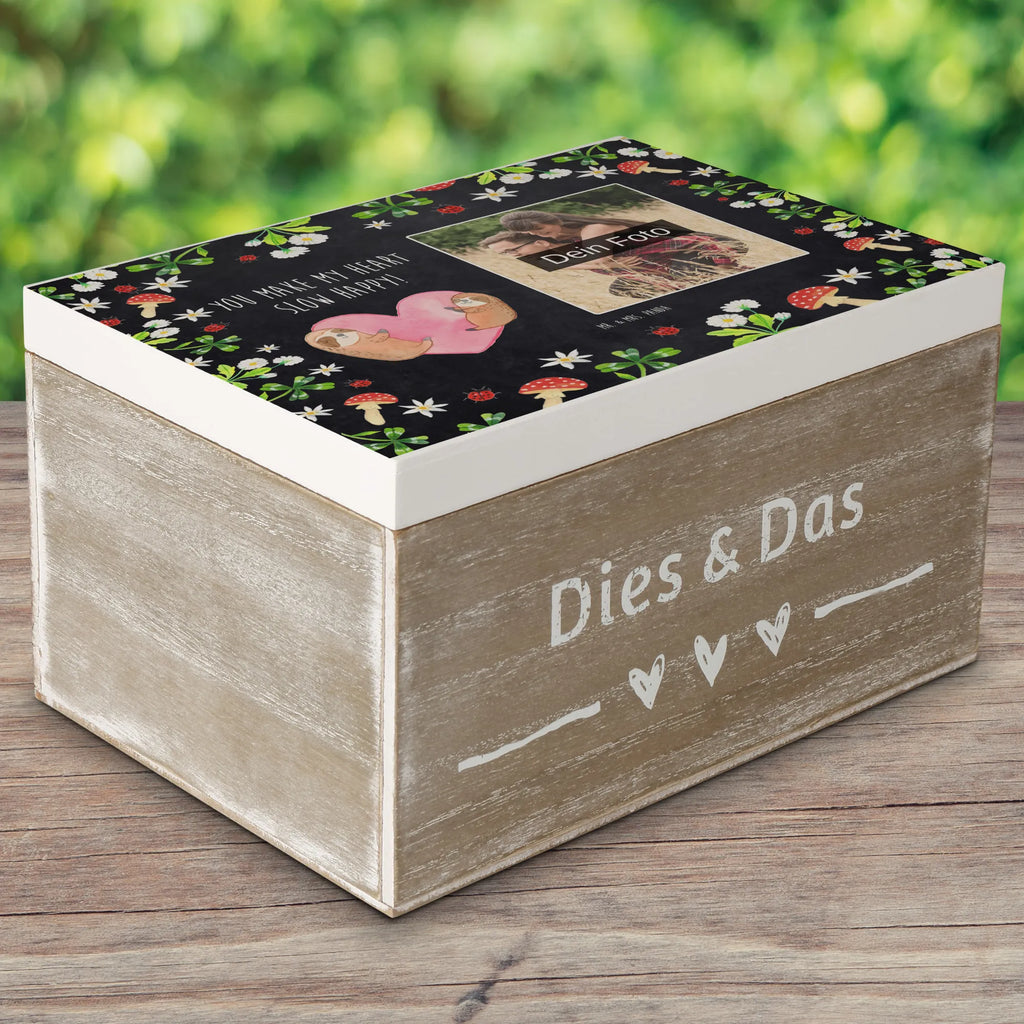 Personalized Photo Wooden Box sloths Heart Personalisierte Foto Holzkiste, Liebe, Partner, Freund, Freundin, Ehemann, Ehefrau, Heiraten, Verlobung, Heiratsantrag, Liebesgeschenk, Jahrestag, Hocheitstag, Geschenk für Freundin, Geschenk für Frauen, Valentinstag, für Ehemann, Mitbringsel, für Männer, Liebesbeweis, Geschenk für Partner, Hochzeitstag