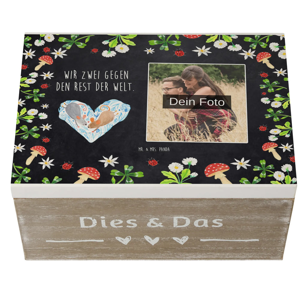 Personalisierte Foto Holzkiste Mäuse Herz Personalisierte Foto Holzkiste, Liebe, Partner, Freund, Freundin, Ehemann, Ehefrau, Heiraten, Verlobung, Heiratsantrag, Liebesgeschenk, Jahrestag, Hocheitstag, Love, Lieblingsmensch, Geschenk für zwei, Gemeinsamkeit, Liebesbotschaft, Hochzeit, Liebesbeweis, Mäuse, Maus