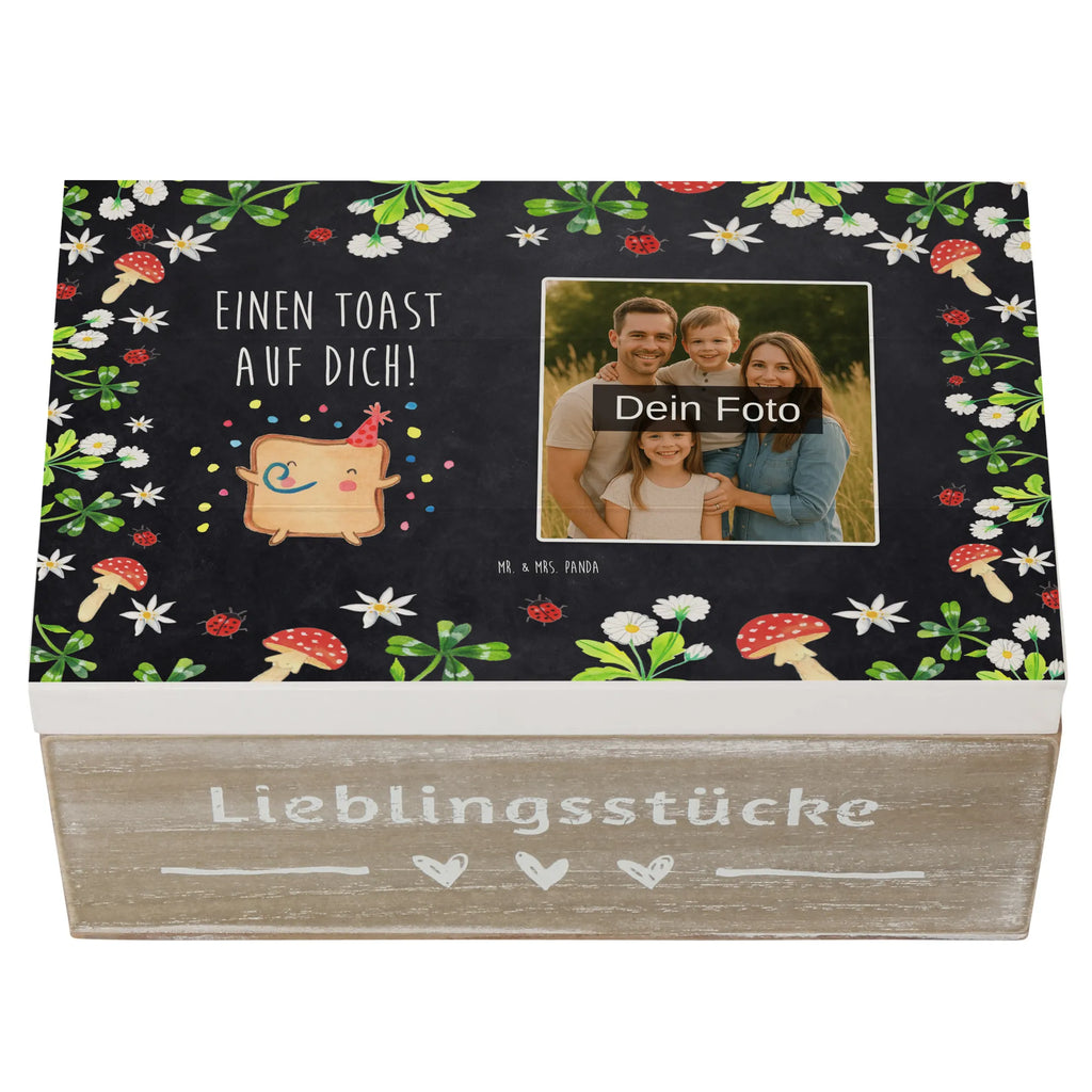 Personalisierte Foto Holzkiste Toast Party Personalisierte Foto Holzkiste, Liebe, Partner, Freund, Freundin, Ehemann, Ehefrau, Heiraten, Verlobung, Heiratsantrag, Liebesgeschenk, Jahrestag, Hocheitstag, für Ehemann, Hochzeitstag, Valentinstag, für Männer, Liebesbeweis, Geschenk für Partner, Geschenk für Freundin, Mitbringsel, Geschenk für Frauen