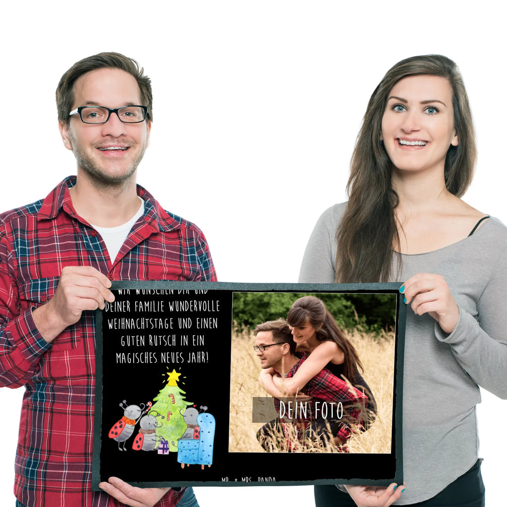 Personalisierte Foto Fußmatte Weihnachten Smörle Personalisierte Foto Fußmatte, Winter, Weihnachten, Weihnachtsdeko, Nikolaus, Advent, Heiligabend, Wintermotiv, Geschenk, Tannennadeln, Weihnachtsbaum, Pfefferminzstange