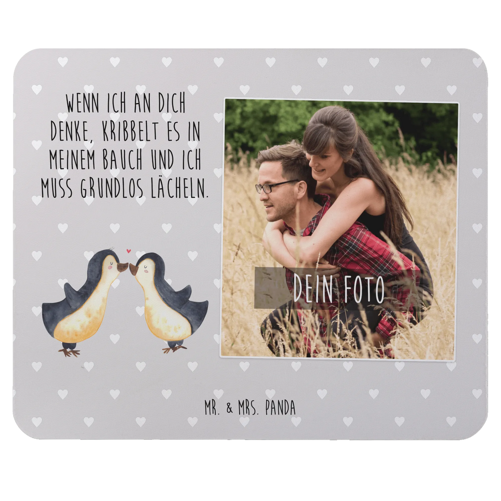 Personalisiertes Foto Mauspad Pinguine Kuss Personalisiertes Foto Mauspad, Liebe, Partner, Freund, Freundin, Ehemann, Ehefrau, Heiraten, Verlobung, Heiratsantrag, Liebesgeschenk, Jahrestag, Hocheitstag, Liebesbeweis, für Männer, Geschenk für Frauen, Mitbringsel, Geschenk für Freundin, für Ehemann, Geschenk für Partner, Valentinstag, Hochzeitstag