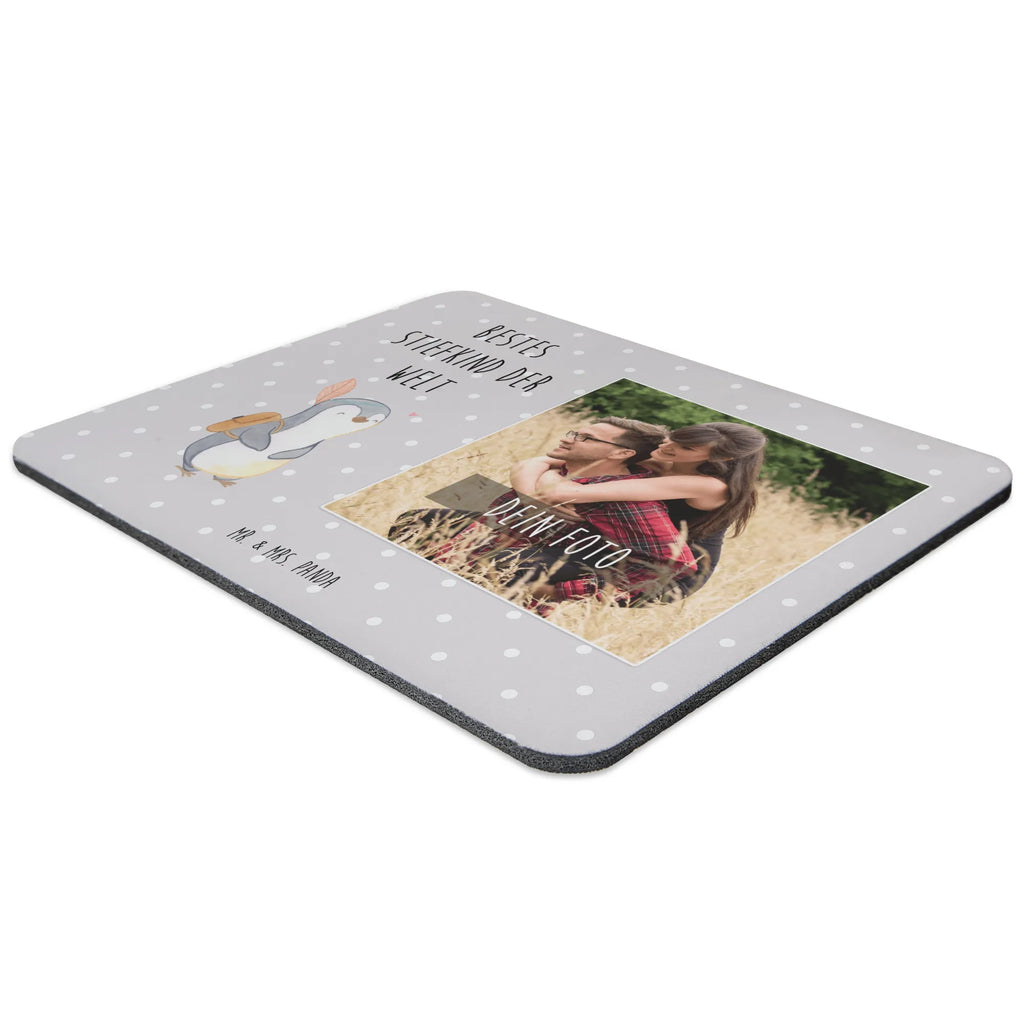 Personalisiertes Foto Mauspad Pinguin Bestes Stiefkind der Welt Personalisiertes Foto Mauspad, für, Dankeschön, Geschenk, Schenken, Geburtstag, Geburtstagsgeschenk, Geschenkidee, Danke, Bedanken, Mitbringsel, Freude machen, Geschenktipp, Geburt, Kiddy, Taufe, Kinder, Nachwuchs, Liebling, Kind, Kid, Tochter, Stiefkind, Sohn, Bestes, Kids, angeheiratet