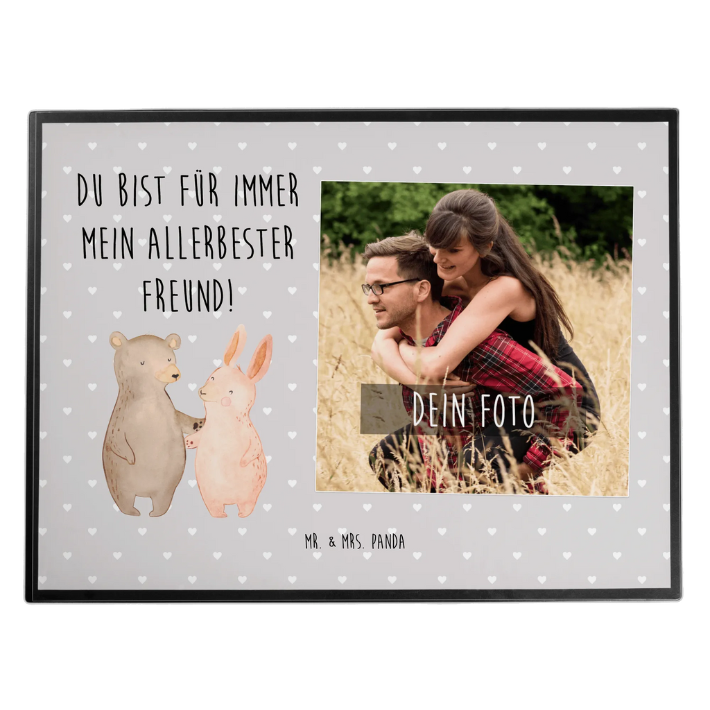 Personalisierte Foto Schreibtischunterlage Bär und Hase Umarmen Personalisierte Foto Schreibtischunterlage, Liebe, Partner, Freund, Freundin, Ehemann, Ehefrau, Heiraten, Verlobung, Heiratsantrag, Liebesgeschenk, Jahrestag, Hocheitstag, bester Freund, Bär, Bärchen, best friends, Hase, Freunde
