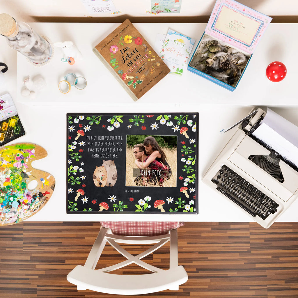 Personalized Photo Desk Mat Bears in love Personalisierte Foto Schreibtischunterlage, Liebe, Partner, Freund, Freundin, Ehemann, Ehefrau, Heiraten, Verlobung, Heiratsantrag, Liebesgeschenk, Jahrestag, Hocheitstag, Bärchen, Geschenk Freundin, Hochzeitstag, Bär, Liebesbeweis, Geschenk Freund, Verheiratet, Verliebt, Bären, Verlobt, Geschenk Hochzeit