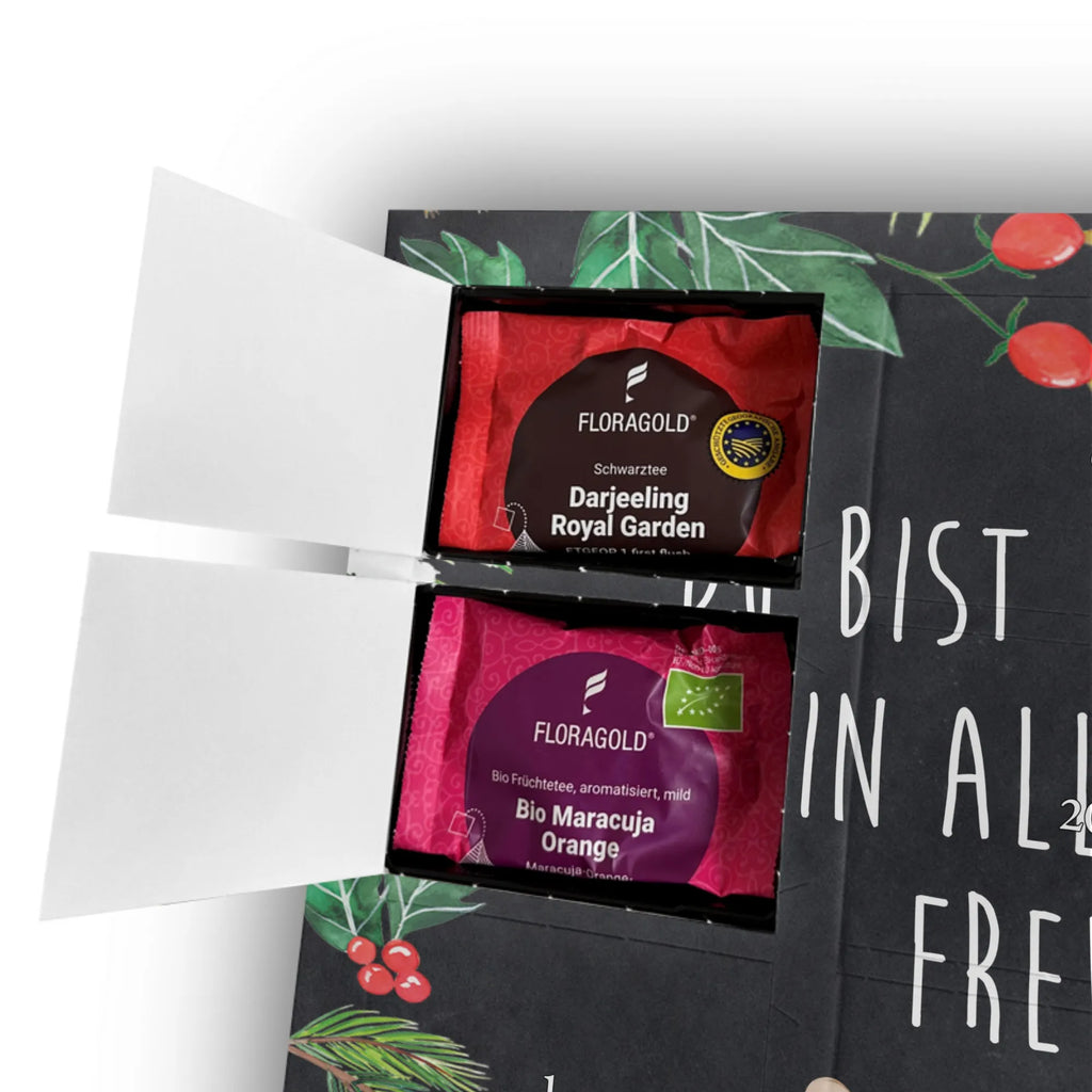 Personalisierter Tee Foto Adventskalender Bär und Hase Umarmen Personalisierter Tee Foto Adventskalender, Freundin, Freund, Liebe, Liebesgeschenk, Jahrestag, Verlobung, Partner, Ehemann, Ehefrau, Heiraten, Heiratsantrag, Hocheitstag, Best Friends, Freunde, Bärchen, Bester Freund, Hase, Bär