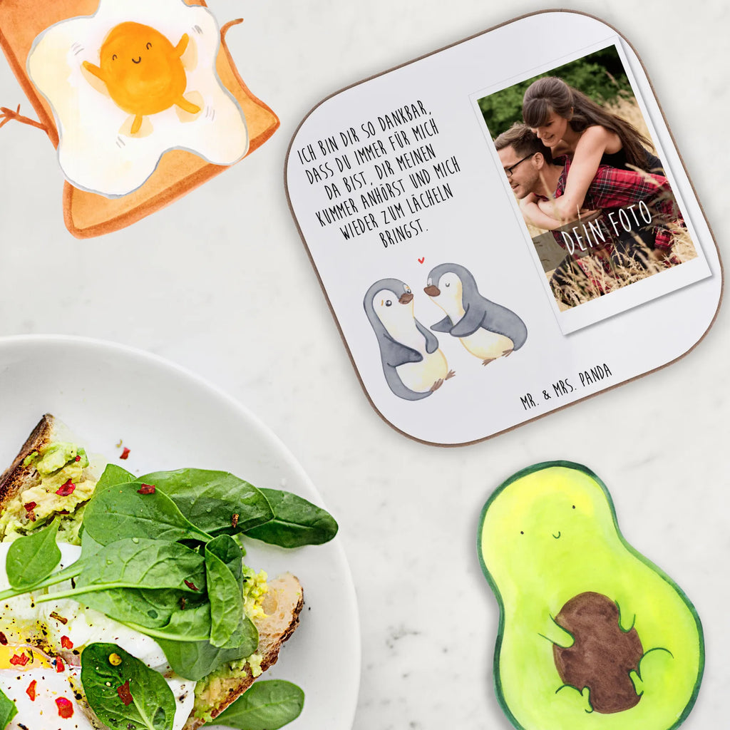 Personalisierter Foto Untersetzer Pinguine trösten Personalisierter Foto Untersetzer, Liebe, Partner, Freund, Freundin, Ehemann, Ehefrau, Heiraten, Verlobung, Heiratsantrag, Liebesgeschenk, Jahrestag, Hocheitstag, Hochzeitstag, Valentinstag, Geschenk für Frauen, Mitbringsel, für Ehemann, Liebesbeweis, Geschenk für Partner, Geschenk für Freundin, für Männer