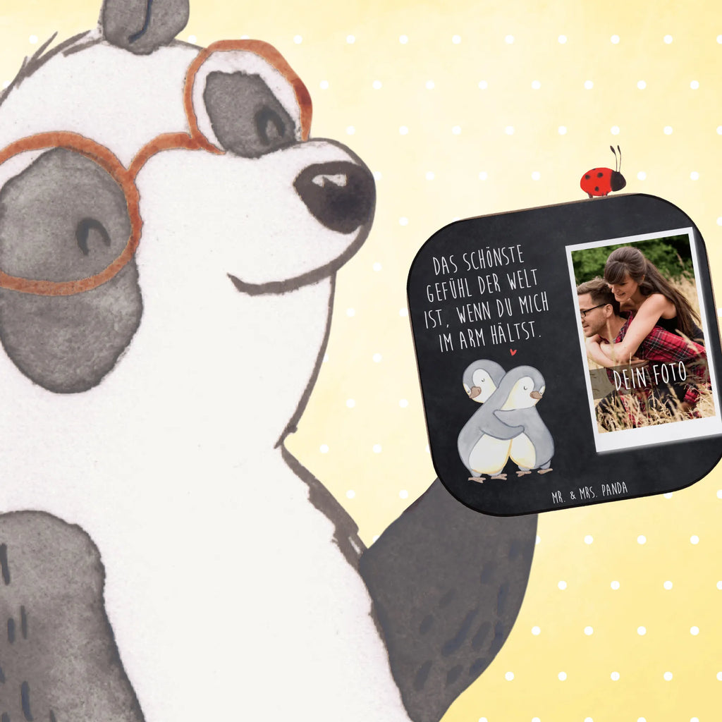 Personalisierter Foto Untersetzer Pinguine Kuscheln Personalisierter Foto Untersetzer, Liebe, Partner, Freund, Freundin, Ehemann, Ehefrau, Heiraten, Verlobung, Heiratsantrag, Liebesgeschenk, Jahrestag, Hocheitstag, Liebesbeweis, für Männer, für Ehemann, Geschenk für Partner, Geschenk für Frauen, Mitbringsel, Geschenk für Freundin, Valentinstag, Hochzeitstag