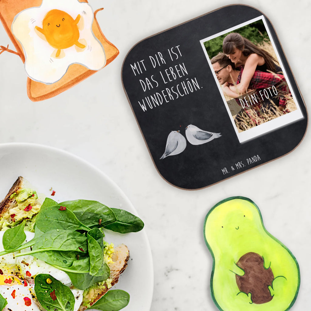 Personalisierter Foto Untersetzer Turteltauben Liebe Personalisierter Foto Untersetzer, Liebe, Partner, Freund, Freundin, Ehemann, Ehefrau, Heiraten, Verlobung, Heiratsantrag, Liebesgeschenk, Jahrestag, Hocheitstag, Verlobt, Turteltauben, Liebesbeweis, Verliebt, Geschenk Hochzeit, Tauben, Geschenk Freund, Turteltäubchen, Geschenk Freundin, Hochzeitstag, Verheiratet