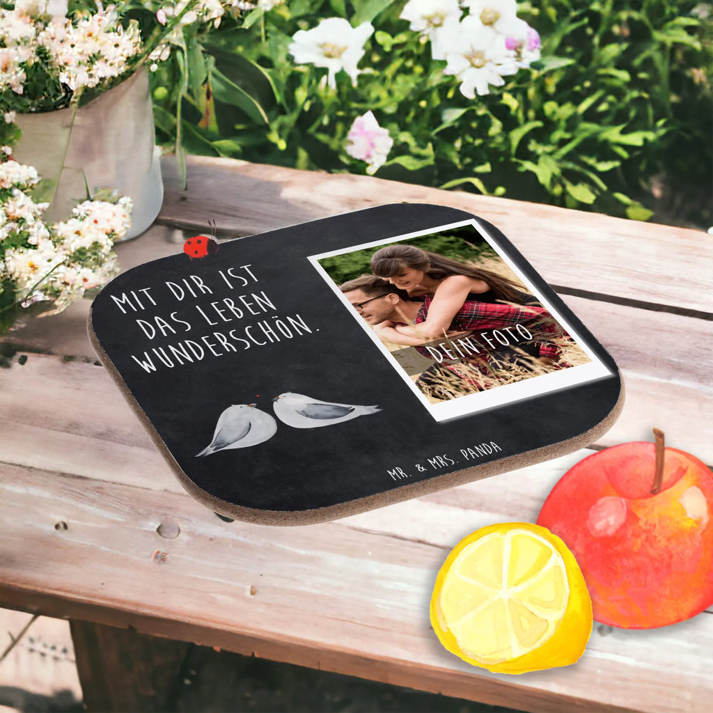 Personalisierter Foto Untersetzer Turteltauben Liebe Personalisierter Foto Untersetzer, Liebe, Partner, Freund, Freundin, Ehemann, Ehefrau, Heiraten, Verlobung, Heiratsantrag, Liebesgeschenk, Jahrestag, Hocheitstag, Verlobt, Turteltauben, Liebesbeweis, Verliebt, Geschenk Hochzeit, Tauben, Geschenk Freund, Turteltäubchen, Geschenk Freundin, Hochzeitstag, Verheiratet