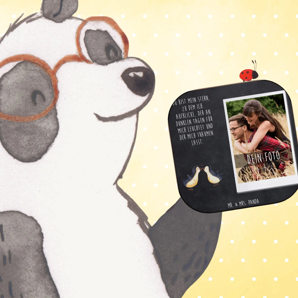 Personalisierter Foto Untersetzer Pinguin Liebe Personalisierter Foto Untersetzer, Freundin, Freund, Liebe, Liebesgeschenk, Jahrestag, Verlobung, Partner, Ehemann, Ehefrau, Heiraten, Heiratsantrag, Hocheitstag, Liebesspruch, Geschenk Freundin, Pärchen. Liebespaar, Pinguin Paar, Hochzeitstag, Pinguin Liebe, Pinguin, Pinguine, Gastgeschenk, Geschenk Freund, Verlobte, Verlobter, Liebesbeweis, Pinguinpaar, Paar, Love, Geschenkidee, Hochzeit, Geschenk Hochzeitstag