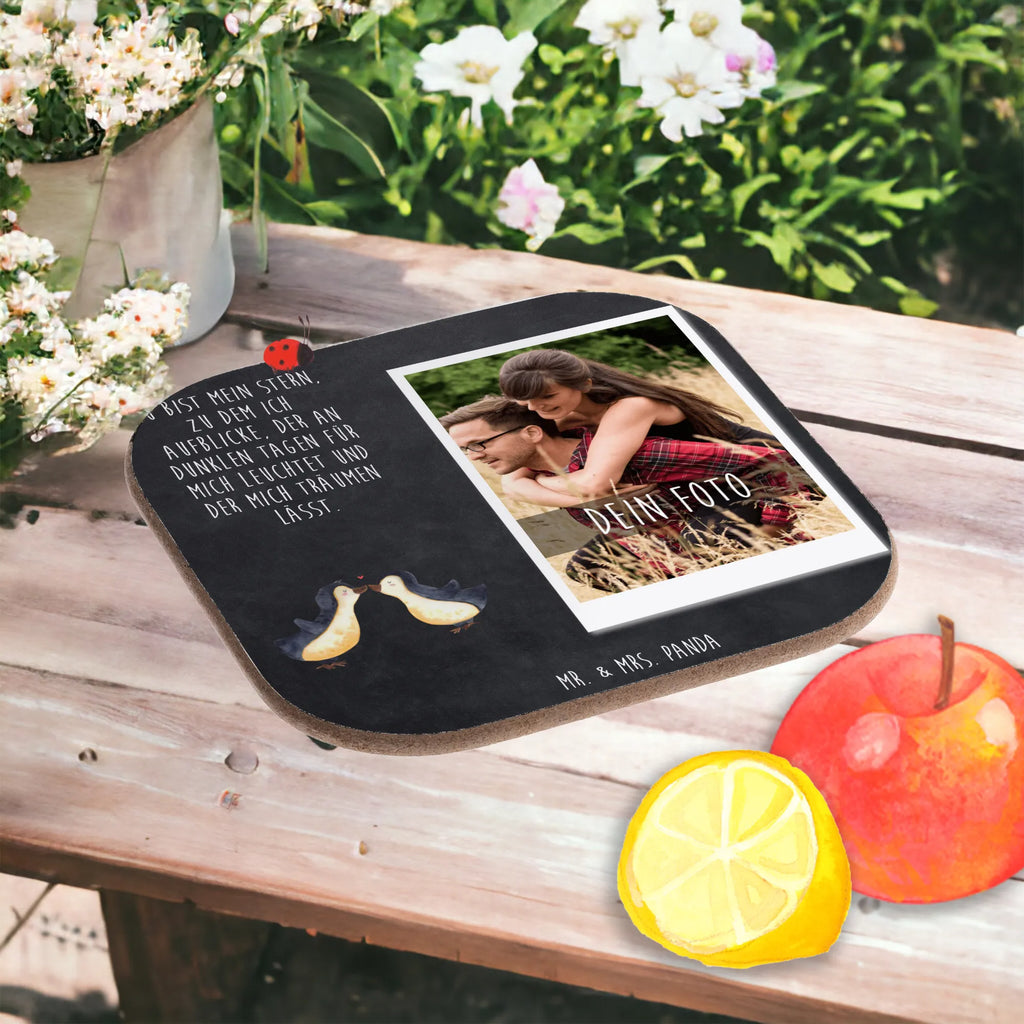 Personalisierter Foto Untersetzer Pinguin Liebe Personalisierter Foto Untersetzer, Freundin, Freund, Liebe, Liebesgeschenk, Jahrestag, Verlobung, Partner, Ehemann, Ehefrau, Heiraten, Heiratsantrag, Hocheitstag, Liebesspruch, Geschenk Freundin, Pärchen. Liebespaar, Pinguin Paar, Hochzeitstag, Pinguin Liebe, Pinguin, Pinguine, Gastgeschenk, Geschenk Freund, Verlobte, Verlobter, Liebesbeweis, Pinguinpaar, Paar, Love, Geschenkidee, Hochzeit, Geschenk Hochzeitstag