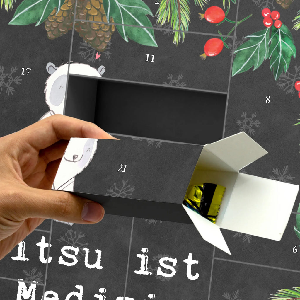 Fillable advent calendar panda Jiu Jitsu Schachtel Adventskalender, Weihnachtskalender Zum Befüllen, Kalender Zum Befüllen, Adventskalender Deko, Erwachsenen Adventskalender, Befüllbarer Adventskalender, Adventskalender leer, Weihnachtskalender Boxen, Adventskalender Zum Befüllen, Adventskalender für Erwachsene, Adventskalender 24 Boxen, Adventskalender Schachteln, Adventskalender Boxen, Adventskalender Selbst Befüllen, Geschenke Adventskalender, Adventskalender mit 24 Schachteln, Adventskalender, Adventskalender Schachtel, Karton Adventskalender, Adventskalender Zum Selbst Befüllen, Adventskalender ohne Inhalt, Leerer Adventskalender, Adventskalender Box, Adventskalender Zum Aufstellen, Weihnachtskalender Schachteln, Weihnachtskalender, Adventskalender Karton, Bastel Adventskalender, Geschenkekalender, Tisch Adventskalender, Adventskalender Zum Füllen, Diy Adventskalender, Weihnachtskalender Selbst Befüllen, Geschenk, Schenken, Sport, Sportart, Hobby, Danke, Dankeschön, Auszeichnung, Gewinn, Sportler, Selbstverteidigung, Jiu Jitsu, Japanische Kampfkunst