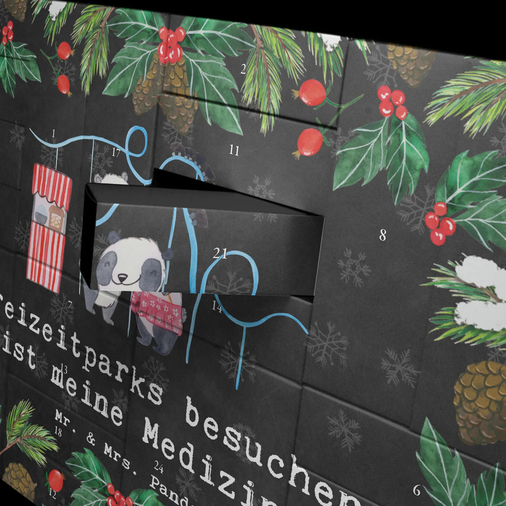 Befüllbarer Adventskalender Pandas Freizeitpark besuchen Adventskalender für Erwachsene, Geschenkekalender, Weihnachtskalender Zum Befüllen, Geschenke Adventskalender, Adventskalender mit 24 Schachteln, Weihnachtskalender, Weihnachtskalender Selbst Befüllen, Adventskalender Boxen, Weihnachtskalender Boxen, Adventskalender ohne Inhalt, Leerer Adventskalender, Bastel Adventskalender, Karton Adventskalender, Adventskalender, Adventskalender Box, Adventskalender Deko, Kalender Zum Befüllen, Adventskalender Schachteln, Adventskalender 24 Boxen, Schachtel Adventskalender, Adventskalender leer, Diy Adventskalender, Befüllbarer Adventskalender, Adventskalender Zum Füllen, Adventskalender Zum Aufstellen, Adventskalender Selbst Befüllen, Adventskalender Zum Selbst Befüllen, Adventskalender Karton, Adventskalender Schachtel, Erwachsenen Adventskalender, Adventskalender Zum Befüllen, Tisch Adventskalender, Weihnachtskalender Schachteln, Geschenk, Schenken, Sport, Sportart, Hobby, Danke, Dankeschön, Auszeichnung, Gewinn, Sportler, Achterbahn fahren, Freizeitpark Besuchen