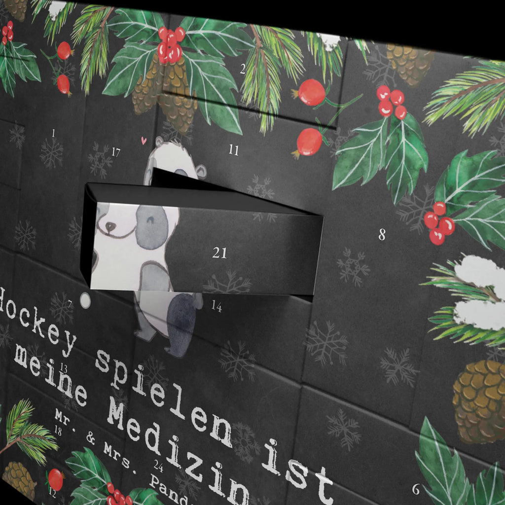 Befüllbarer Adventskalender Panda Hockey spielen Adventskalender Zum Füllen, Adventskalender Box, Tisch Adventskalender, Leerer Adventskalender, Adventskalender Schachteln, Adventskalender leer, Adventskalender Schachtel, Weihnachtskalender Selbst Befüllen, Geschenke Adventskalender, Karton Adventskalender, Adventskalender, Bastel Adventskalender, Geschenkekalender, Adventskalender mit 24 Schachteln, Adventskalender 24 Boxen, Diy Adventskalender, Adventskalender Zum Selbst Befüllen, Adventskalender Zum Befüllen, Adventskalender Zum Aufstellen, Weihnachtskalender Zum Befüllen, Weihnachtskalender, Adventskalender Karton, Erwachsenen Adventskalender, Adventskalender für Erwachsene, Adventskalender Boxen, Weihnachtskalender Boxen, Weihnachtskalender Schachteln, Schachtel Adventskalender, Adventskalender Selbst Befüllen, Befüllbarer Adventskalender, Adventskalender Deko, Adventskalender ohne Inhalt, Kalender Zum Befüllen, Geschenk, Schenken, Sport, Sportart, Hobby, Danke, Dankeschön, Auszeichnung, Gewinn, Sportler, Hockey Verein, Feldhockey, Hockey spielen, Hockeyschläger
