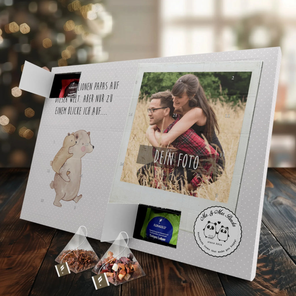 Personalisierter Tee Foto Adventskalender Papa Bär Personalisierter Tee Foto Adventskalender, Muttertag, Vatertag, Mama, Papa, Oma, Opa, Familie, Schwester, Bruder, Onkel, Vati, Geschenk, Papi, Geburtstag, Vater