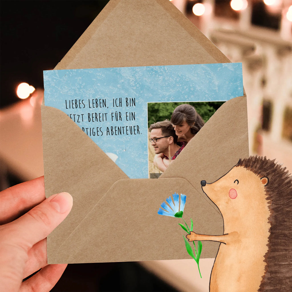 Personalized Photo Deluxe Card Penguin & Mouse Hiker Personalisierte Foto Grußkarte, Pinguin, Pinguine, Abenteurer, Abenteuer, Roadtrip, Ausflug, Wanderlust, wandern