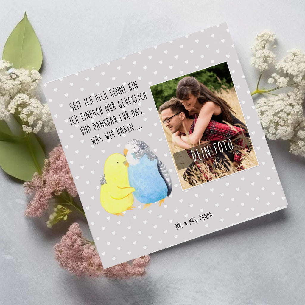 Personalized Photo Deluxe Card Parakeets in love Personalisierte Foto Grußkarte, Liebe, Partner, Freund, Freundin, Ehemann, Ehefrau, Heiraten, Verlobung, Heiratsantrag, Liebesgeschenk, Jahrestag, Hocheitstag, Vögel, Vertrauen, Wellensittich, Kuscheln, Nähe