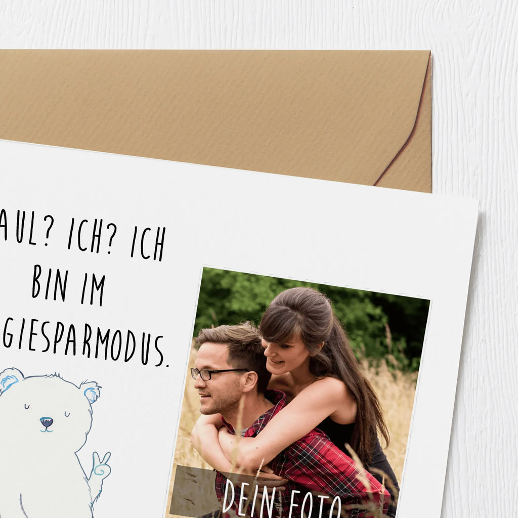 Personalized Photo Deluxe Card Icebear Lazy Personalisierte Foto Grußkarte, Bär, Teddy, Teddybär, Homeoffice, Nordpol, Arbeitsplatz, Entspannen, Eisbär, Arbeit, Bürojob, Büro, Faul, Relaxen