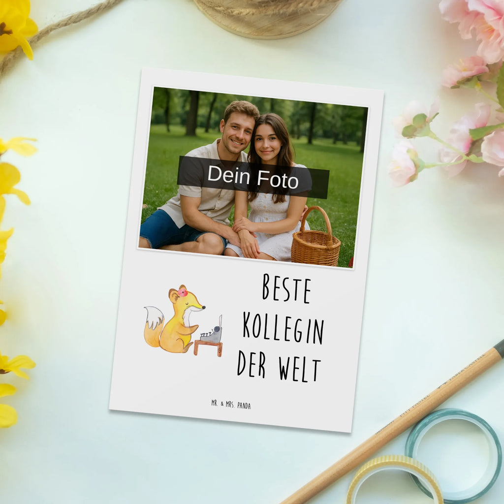 Personalisierte Foto Postkarte Fuchs Beste Kollegin der Welt Personalisierte Foto Postkarte, für, Dankeschön, Geschenk, Schenken, Geburtstag, Geburtstagsgeschenk, Geschenkidee, Danke, Bedanken, Mitbringsel, Freude machen, Geschenktipp, Arbeitskollegin, Kollegin, Freundin, Büro, Abschiedsgeschenk, Ruhestand, Arbeit, Mitarbeiterin, Berufsgenossin, Beruf