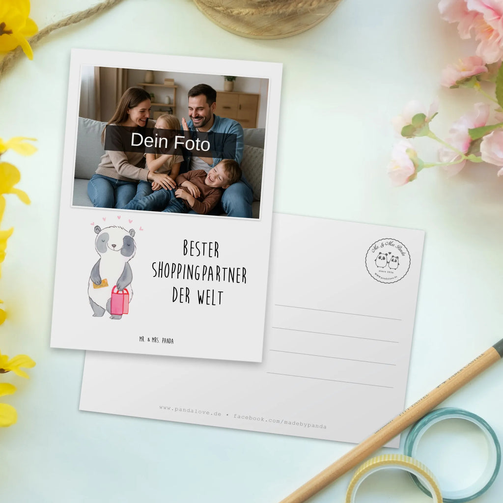 Personalisierte Foto Postkarte Panda Bester Shoppingpartner der Welt Personalisierte Foto Postkarte, für, Dankeschön, Geschenk, Schenken, Geburtstag, Geburtstagsgeschenk, Geschenkidee, Danke, Bedanken, Mitbringsel, Freude machen, Geschenktipp, Queen, bff, Freund, Einkaufen, Shopping, Bester, Freundin, Shopping-Queen, Shoppingpartner, Shoppen, Partner, Begleitung