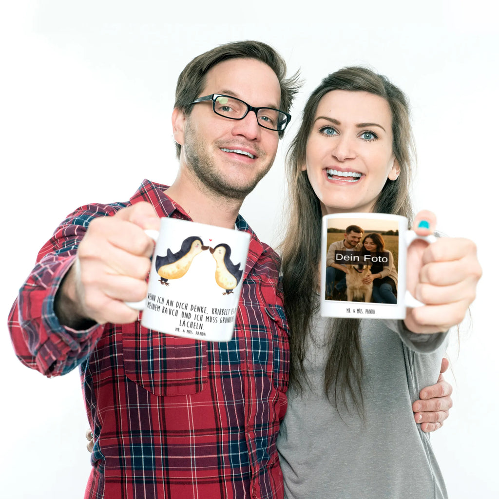 Personalisierte Foto Tasse Pinguine Kuss Personalisierte Foto Tasse, Liebe, Partner, Freund, Freundin, Ehemann, Ehefrau, Heiraten, Verlobung, Heiratsantrag, Liebesgeschenk, Jahrestag, Hocheitstag, für Männer, Mitbringsel, Hochzeitstag, Liebesbeweis, für Ehemann, Geschenk für Frauen, Geschenk für Freundin, Geschenk für Partner, Valentinstag