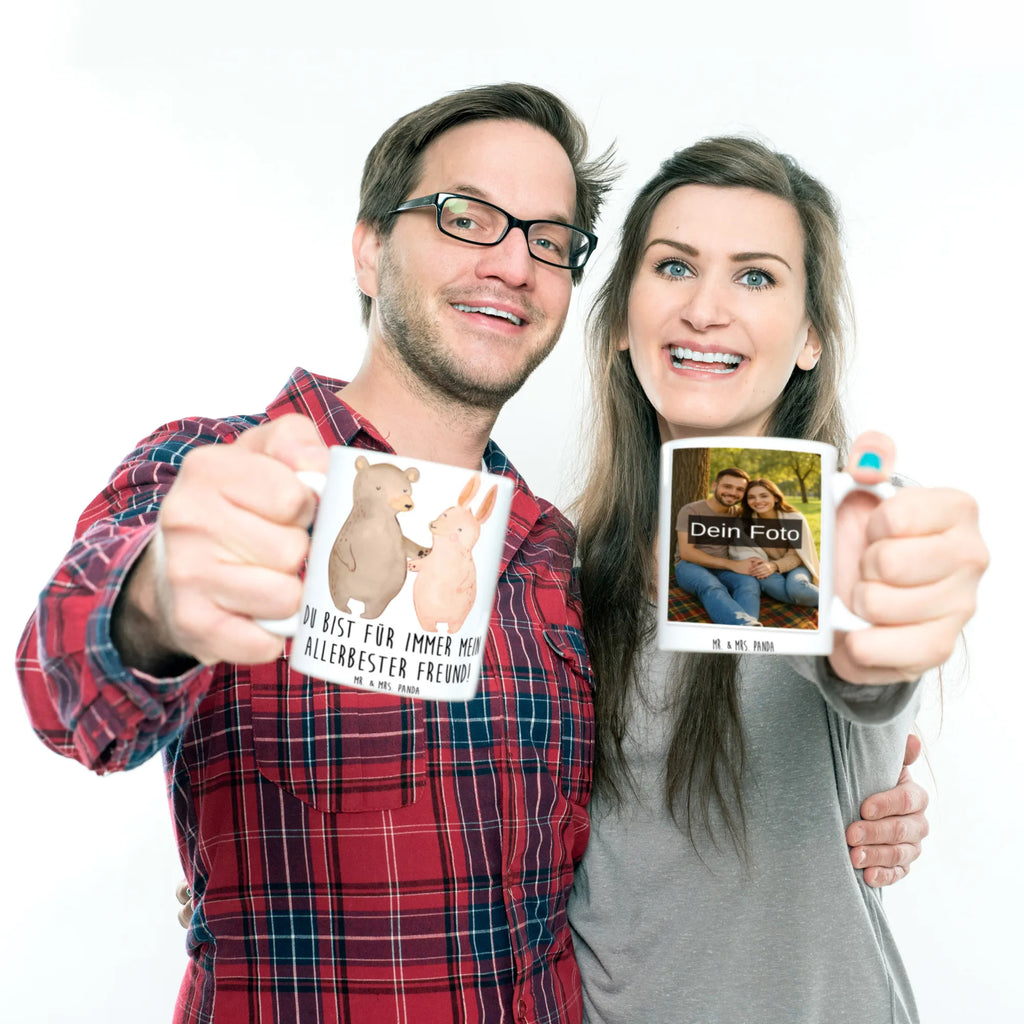Personalisierte Foto Tasse Bär und Hase Umarmen Personalisierte Foto Tasse, Liebe, Partner, Freund, Freundin, Ehemann, Ehefrau, Heiraten, Verlobung, Heiratsantrag, Liebesgeschenk, Jahrestag, Hocheitstag, Bärchen, Hase, Bär, best friends, bester Freund, Freunde