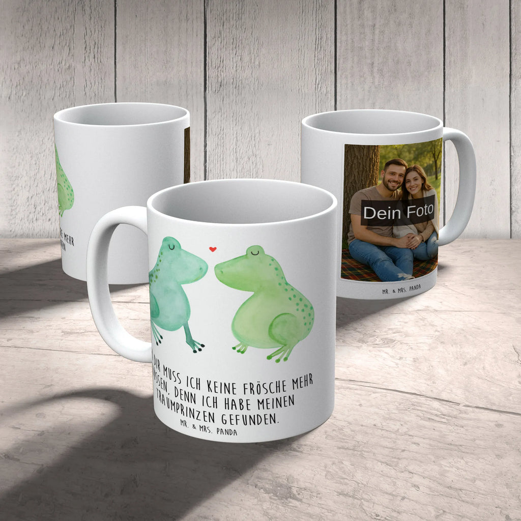 Personalisierte Foto Tasse Frosch Liebe Personalisierte Foto Tasse, Liebe, Partner, Freund, Freundin, Ehemann, Ehefrau, Heiraten, Verlobung, Heiratsantrag, Liebesgeschenk, Jahrestag, Hocheitstag, Hochzeitstag, Geschenk Freundin, Verliebt, Froschkönig, Fröschchen, Frosch, Liebesbeweis, Geschenk Hochzeit, Geschenk Freund, Verheiratet, Frösche, Verlobt