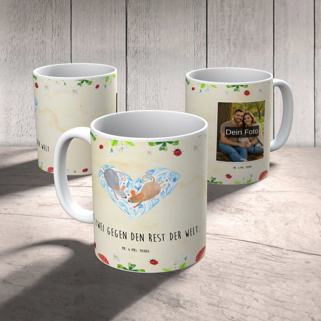 Personalisierte Foto Tasse Mäuse Herz Personalisierte Foto Tasse, Liebe, Partner, Freund, Freundin, Ehemann, Ehefrau, Heiraten, Verlobung, Heiratsantrag, Liebesgeschenk, Jahrestag, Hocheitstag, Maus, Hochzeit, Liebesbeweis, Mäuse, Lieblingsmensch, Geschenk für zwei, Love, Gemeinsamkeit, Liebesbotschaft