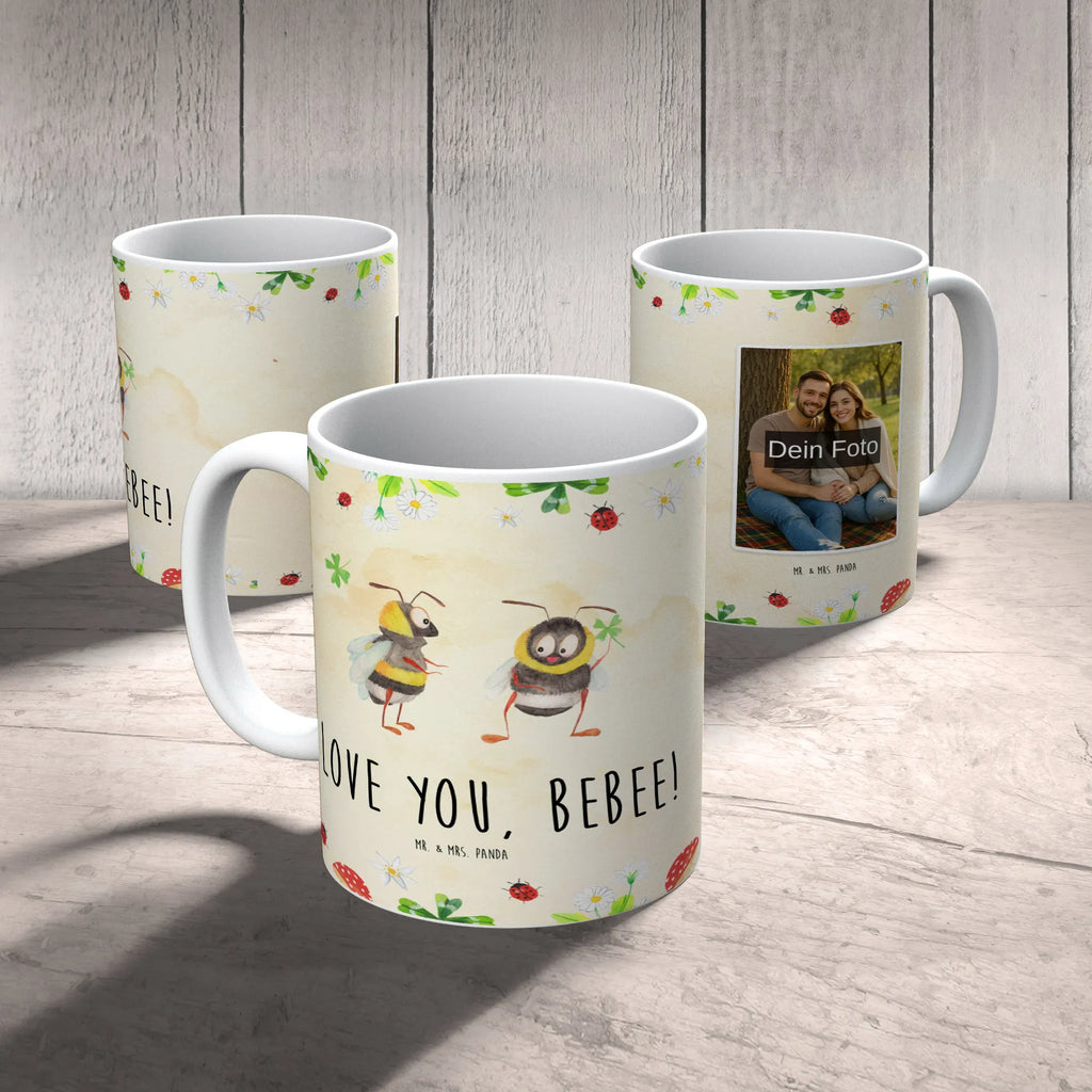 Personalisierte Foto Tasse Bienen Paar Personalisierte Foto Tasse, Liebe, Partner, Freund, Freundin, Ehemann, Ehefrau, Heiraten, Verlobung, Heiratsantrag, Liebesgeschenk, Jahrestag, Hocheitstag, Geschenk für Partner, Schildkröten, für Männer, verliebte Schildkröten, für Ehemann, Geschenk für Freundin, Liebesbeweis, Geschenk für Frauen, Valentinstag, Hochzeitstag, Mitbringsel