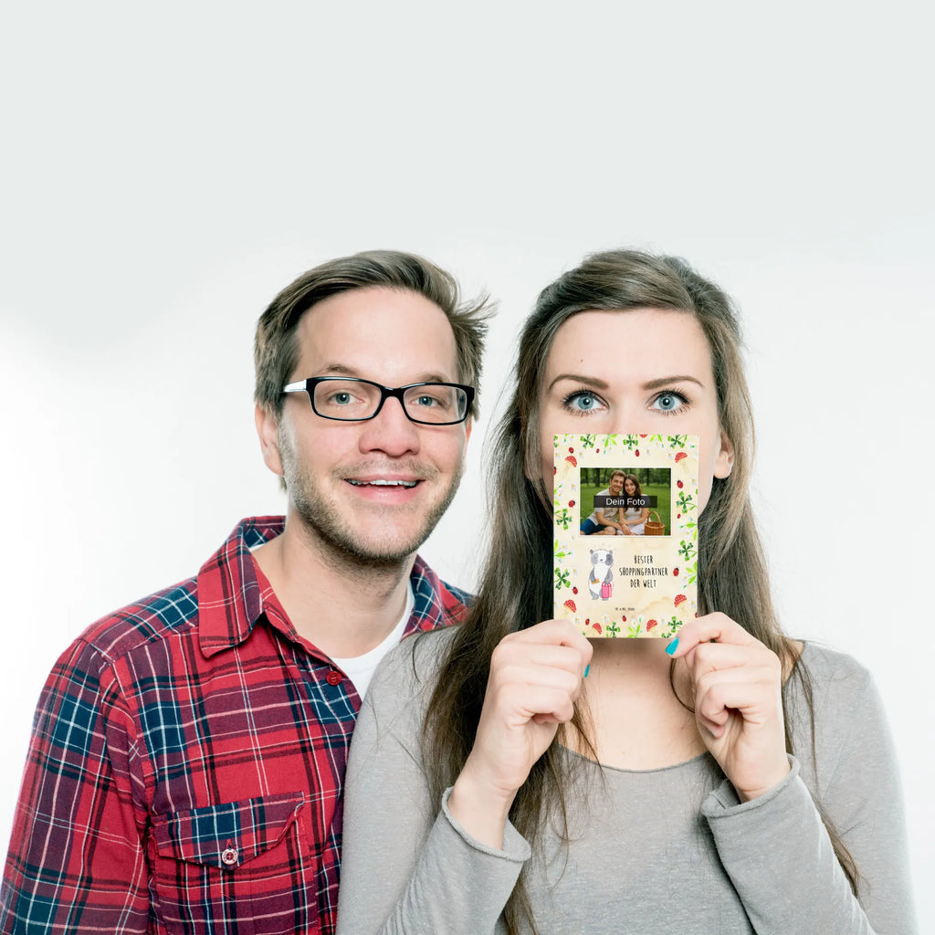 Personalisierte Foto Postkarte Panda Bester Shoppingpartner der Welt Personalisierte Foto Postkarte, für, Dankeschön, Geschenk, Schenken, Geburtstag, Geburtstagsgeschenk, Geschenkidee, Danke, Bedanken, Mitbringsel, Freude machen, Geschenktipp, Queen, bff, Freund, Einkaufen, Shopping, Bester, Freundin, Shopping-Queen, Shoppingpartner, Shoppen, Partner, Begleitung
