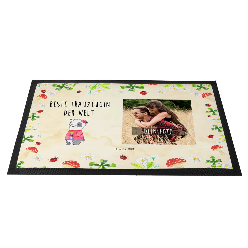 Personalized Photo Doormat panda Best Maid of Honor in the World Personalisierte Foto Fußmatte, für, Dankeschön, Geschenk, Schenken, Geburtstag, Geburtstagsgeschenk, Geschenkidee, Danke, Bedanken, Mitbringsel, Freude machen, Geschenktipp, Trauzeugin, Trauhzeugin, Freundin, Hochzeit, Heirat, JGA, Trauung, Kirche, Standesamt, Braut