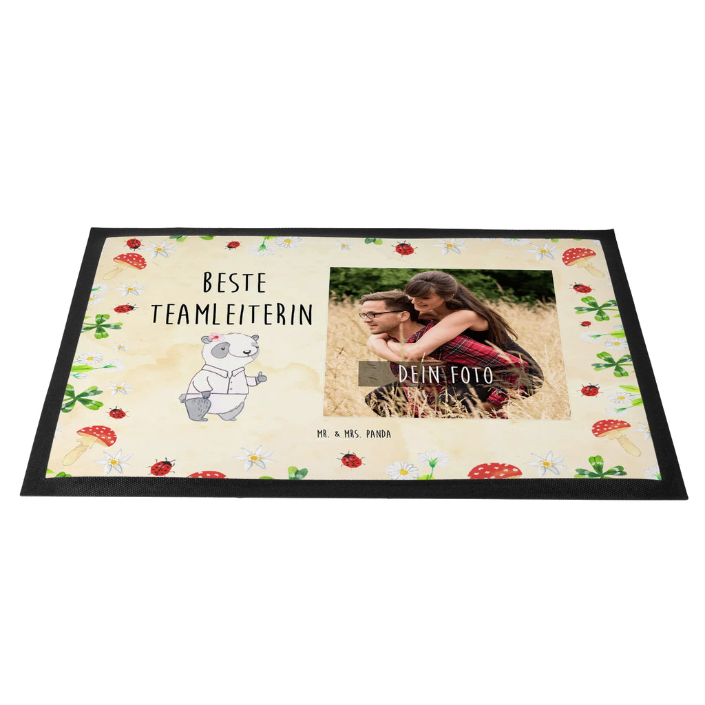 Personalized Photo Doormat panda Best Team Leader Personalisierte Foto Fußmatte, für, Dankeschön, Geschenk, Schenken, Geburtstag, Geburtstagsgeschenk, Geschenkidee, Danke, Bedanken, Mitbringsel, Freude machen, Geschenktipp, Teamleiterin, Seminarleiterin, Gruppenleiterin, Leiterin, Kollegin, Chefin, Vorgesetzte, Abschied, Abschiedsgeschenk, Ruhestand