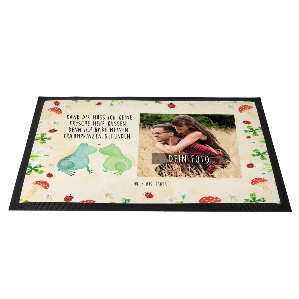 Personalized Photo Doormat Frogs in love Personalisierte Foto Fußmatte, Liebe, Partner, Freund, Freundin, Ehemann, Ehefrau, Heiraten, Verlobung, Heiratsantrag, Liebesgeschenk, Jahrestag, Hocheitstag, Frösche, Frosch, Liebesbeweis, Hochzeitstag, Verliebt, Fröschchen, Geschenk Freundin, Geschenk Freund, Geschenk Hochzeit, Verlobt, Froschkönig, Verheiratet