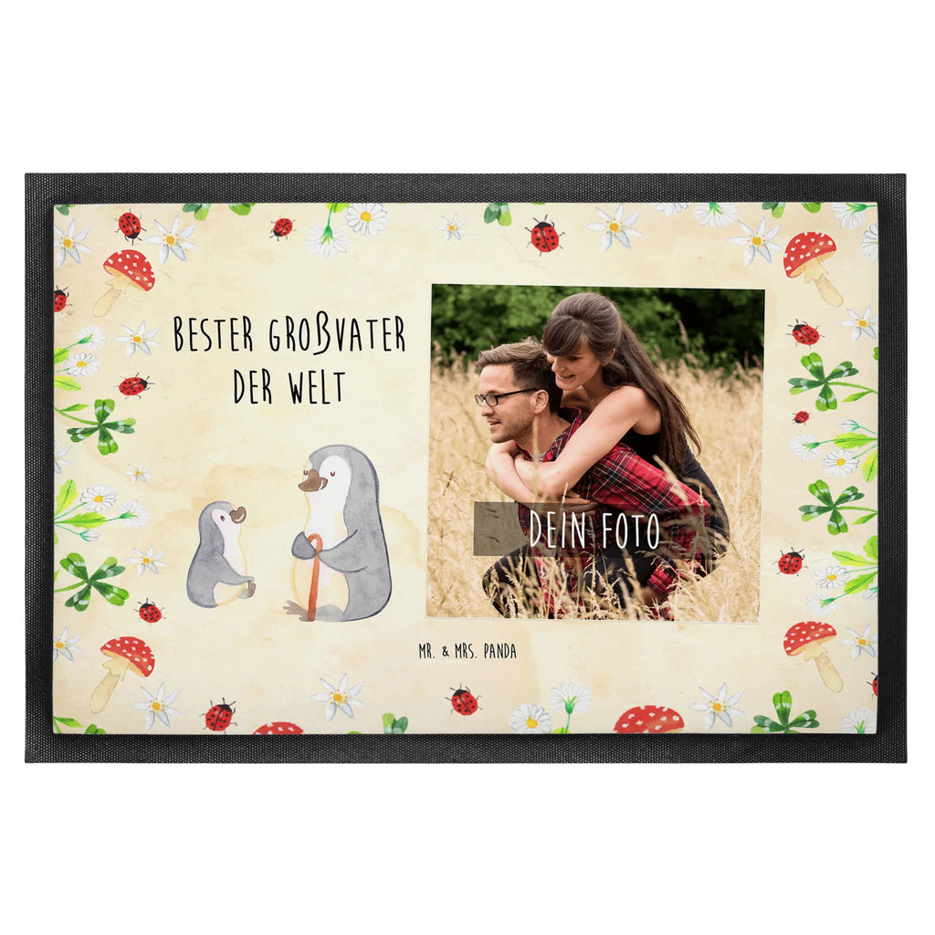 Personalisierte Foto Fußmatte Pinguin Bester Großvater der Welt Personalisierte Foto Fußmatte, für, Dankeschön, Geschenk, Schenken, Geburtstag, Geburtstagsgeschenk, Geschenkidee, Danke, Bedanken, Mitbringsel, Freude machen, Geschenktipp, Großvater, Grossvater, Opa, Opi. Großpapa, Großeltern, Enkel, Enkelin, Enkelkind, Kleinigkeit, Oppa, Oppi, Bester