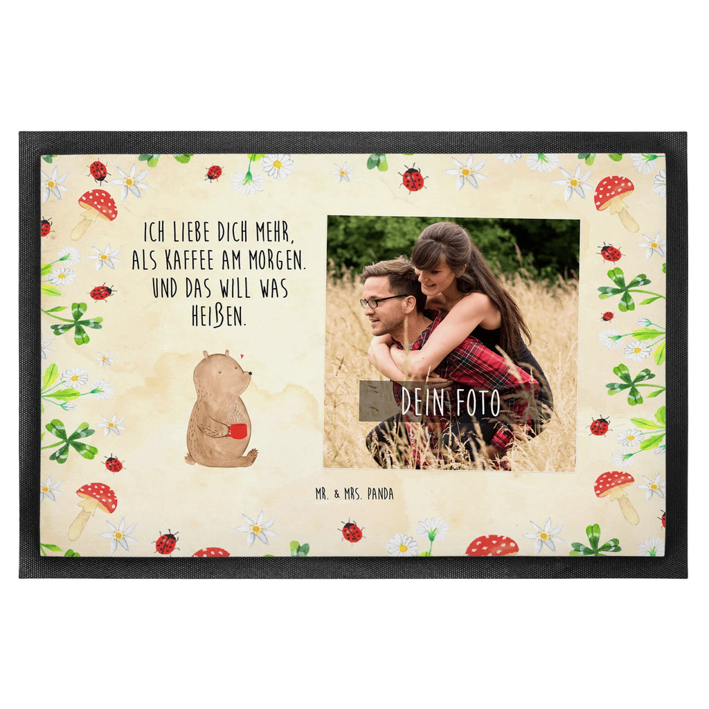 Personalized Photo Doormat bear morning coffee Personalisierte Foto Fußmatte, Liebe, Partner, Freund, Freundin, Ehemann, Ehefrau, Heiraten, Verlobung, Heiratsantrag, Liebesgeschenk, Jahrestag, Hocheitstag, Valentinstag, Geschenk für Frauen, Hochzeitstag, Mitbringsel, Geschenk für Freundin, Geschenk für Partner, Liebesbeweis, für Männer, für Ehemann