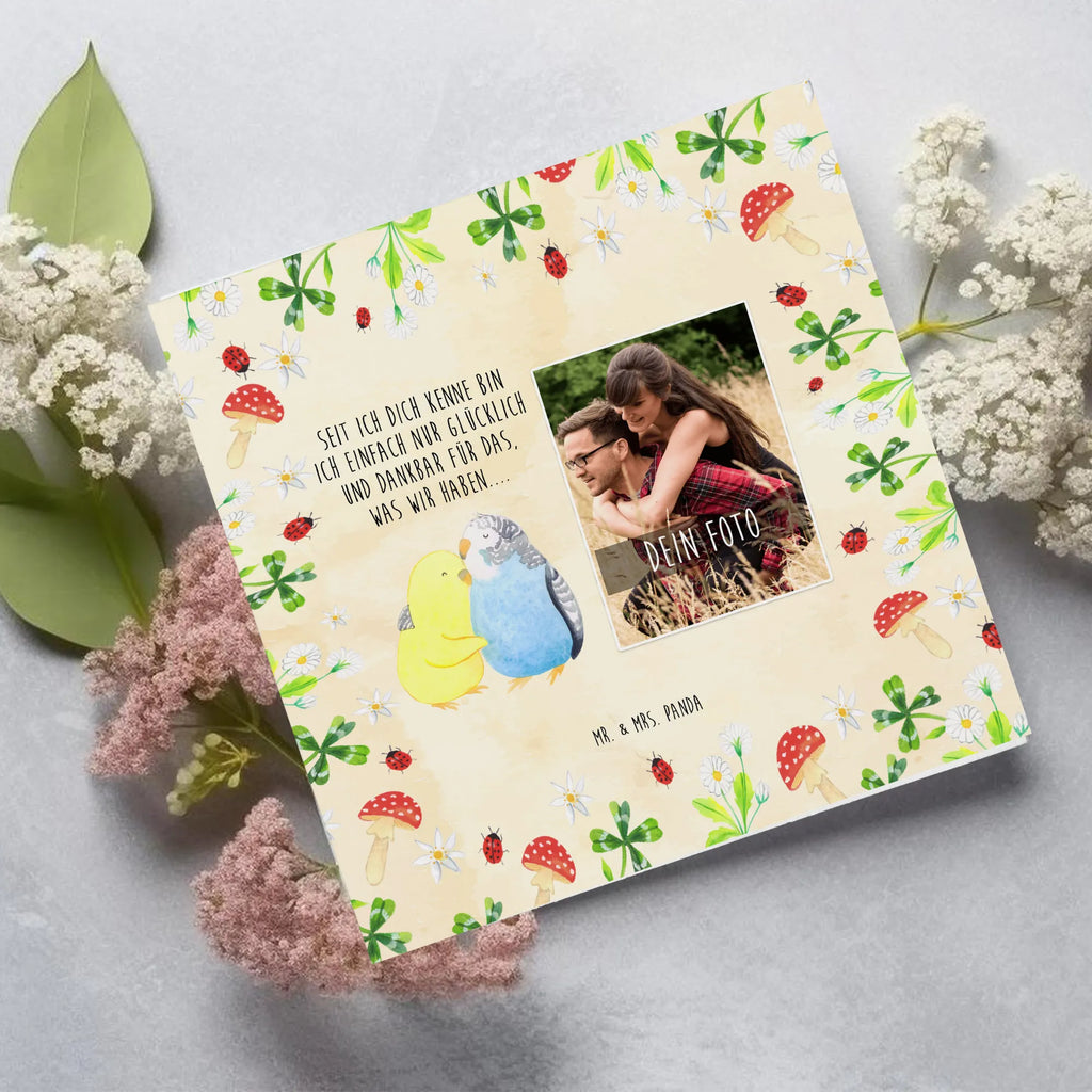 Personalized Photo Deluxe Card Parakeets in love Personalisierte Foto Grußkarte, Liebe, Partner, Freund, Freundin, Ehemann, Ehefrau, Heiraten, Verlobung, Heiratsantrag, Liebesgeschenk, Jahrestag, Hocheitstag, Vögel, Vertrauen, Wellensittich, Kuscheln, Nähe