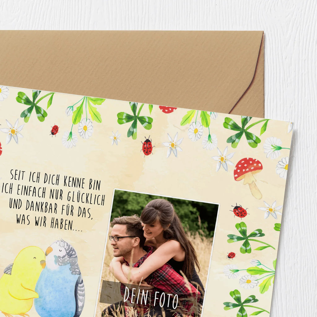 Personalized Photo Deluxe Card Parakeets in love Personalisierte Foto Grußkarte, Liebe, Partner, Freund, Freundin, Ehemann, Ehefrau, Heiraten, Verlobung, Heiratsantrag, Liebesgeschenk, Jahrestag, Hocheitstag, Vögel, Vertrauen, Wellensittich, Kuscheln, Nähe