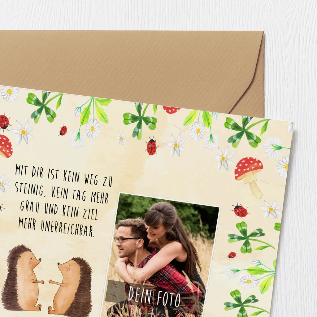 Personalized Photo Deluxe Card Hedgehogs in love Personalisierte Foto Grußkarte, Liebe, Partner, Freund, Freundin, Ehemann, Ehefrau, Heiraten, Verlobung, Heiratsantrag, Liebesgeschenk, Jahrestag, Hocheitstag, Verliebt, Hochzeitstag, Igel, Verlobt, Hochzeit, Liebesbeweis, Verheiratet, Geschenk