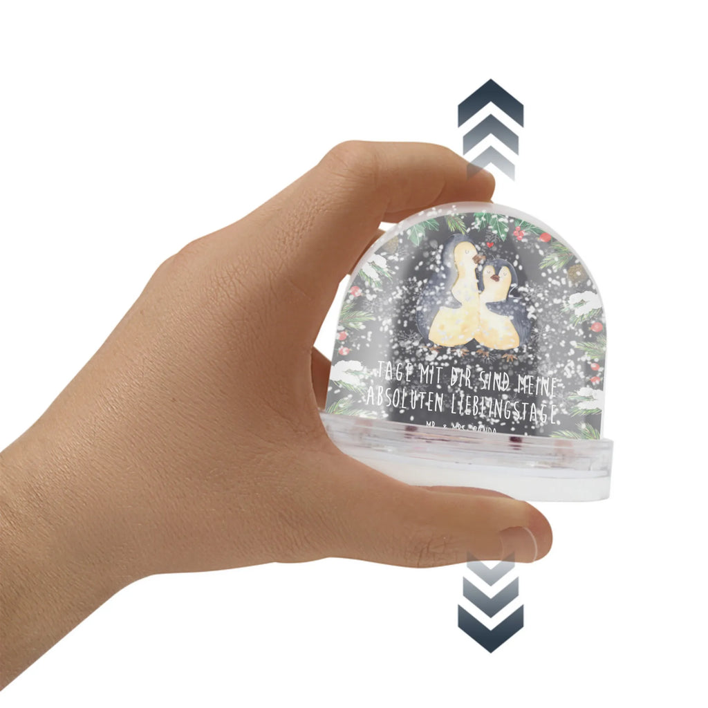 Schneekugel Pinguin umarmen Deko Schneekugel, Schneekugel Handgemacht, Schneekugel Mit Tannenbaum, Schneekugel Für Weihnachten, Schüttelkugel, Schneekugel Aus Kunststoff, Schneekugel Mit Haus, Schneekugel Mit Motiv, Schneekugel Mit Glitzer, Schneekugel Mit Weihnachtsmann, Weihnachtskugel, Schneekugel Romantisch, Schneekugel Mit Stadtmotiv, Schneekugel Mit Engel, Glaskugel Mit Schnee, Schneekugel Mit Spieluhr, Schneekugel Für Sammler, Geschenkidee Schneekugel, Mini Schneekugel, XXL Schneekugel, Schneekugel Aus Glas, Schneekugel Mit Schnee-Effekt, Schneekugel Klein, Schneekugel Mit Musik, Schneekugel Für Advent, Schneekugel Groß, Schneekugel Für Kinder, Schneekugel Mit Figur, Schneekugel Als Geschenk, Schneekugel Mit Licht, Winterdeko Kugel, Schneekugel Für Deko, Schneekugel, Schneekugel Nostalgisch, Schneekugel Modern, Schneekugel Klassisch, Schneekugel Vintage, Schneekugel Mit Herz, Schneekugel Mit Tiermotiv, Schneekugeln, Schneekugel Mit Schneemann, Schneekugel Weihnachten, Schneekugel Für Erwachsene, Winterkugel, Pinguin, Hochzeit, Liebesbeweis, Liebe, Liebespaar, Hochzeitstag, Hochzeitsgeschenk, Jahrestag, Liebesgeschenk, Verlobung